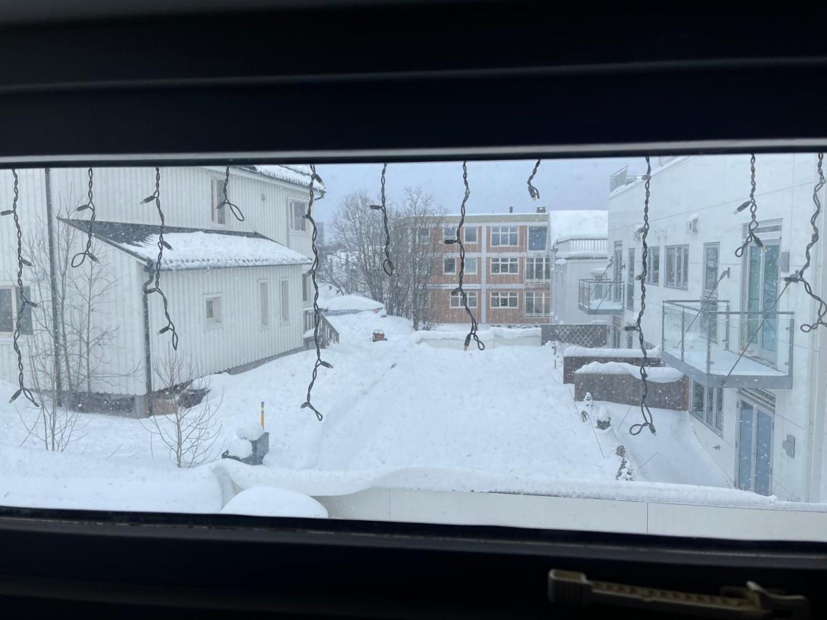 Guesthouse In Tromso Center By Dada Zewnętrze zdjęcie